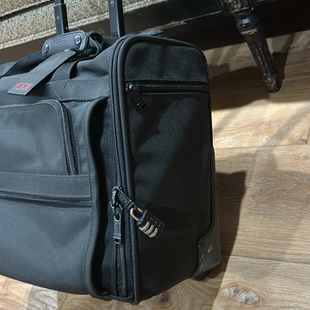 EUC TUMI Black Rolling Duffel Bag Briefcase 2221D3 Carry On